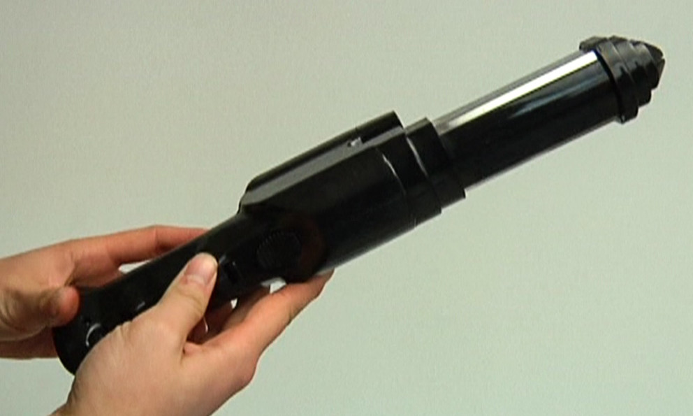 TW-09 Heavy Duty Expandable Stun Baton with high-decibel electronic alarm